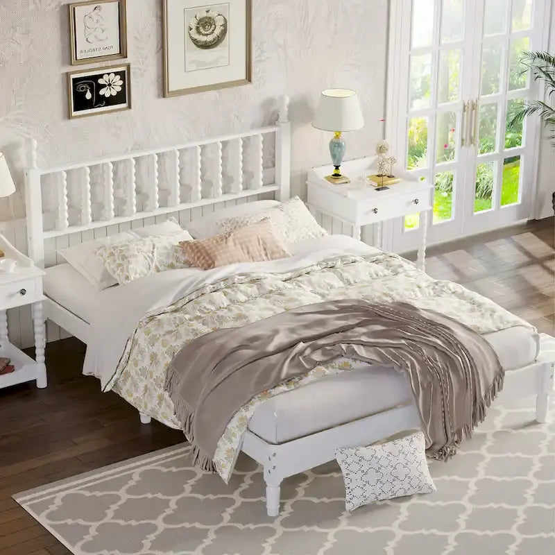 Queen Retro Platform Bed with Gourd-Shaped Headboard and Solid Wood Frame